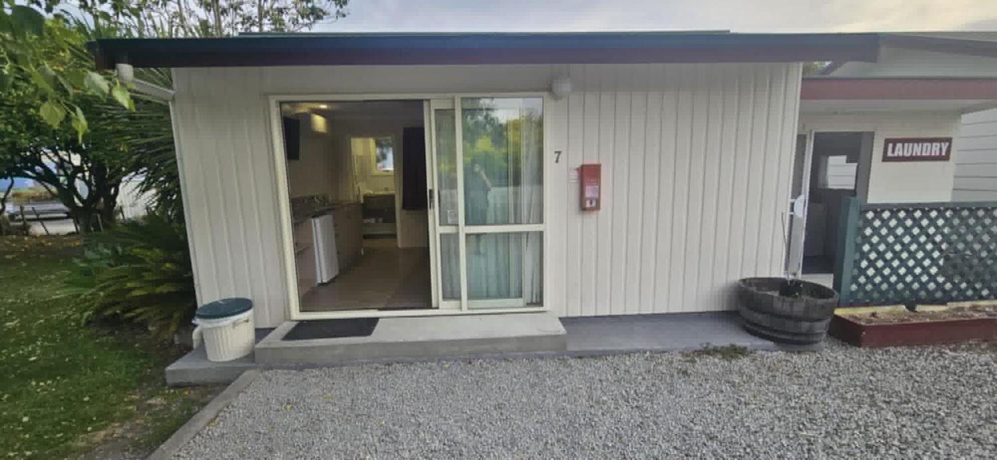 Sunnydays Motel 吉斯伯恩 外观 照片